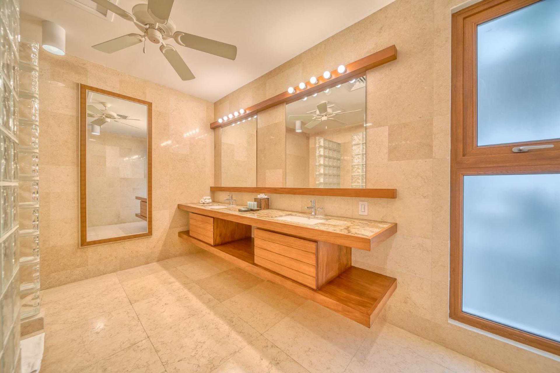 Las Verandas Hotel & Villas First Bight Bagian luar foto